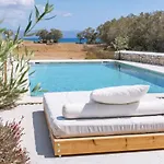 Villa Molos Beachfront *