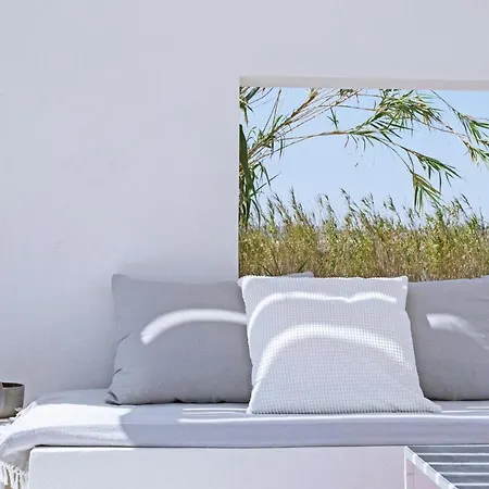 Molos Beachfront Villa *